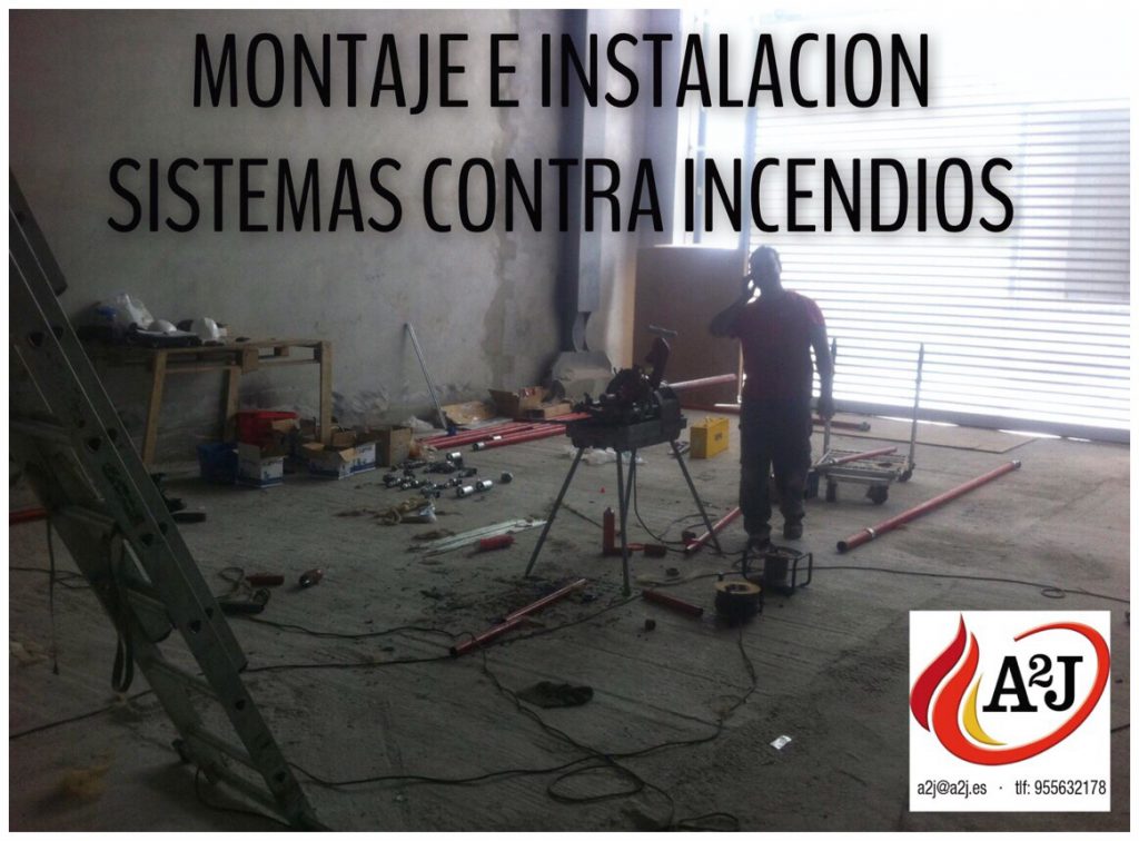 Técnico instalando sistema contra incendios A2J